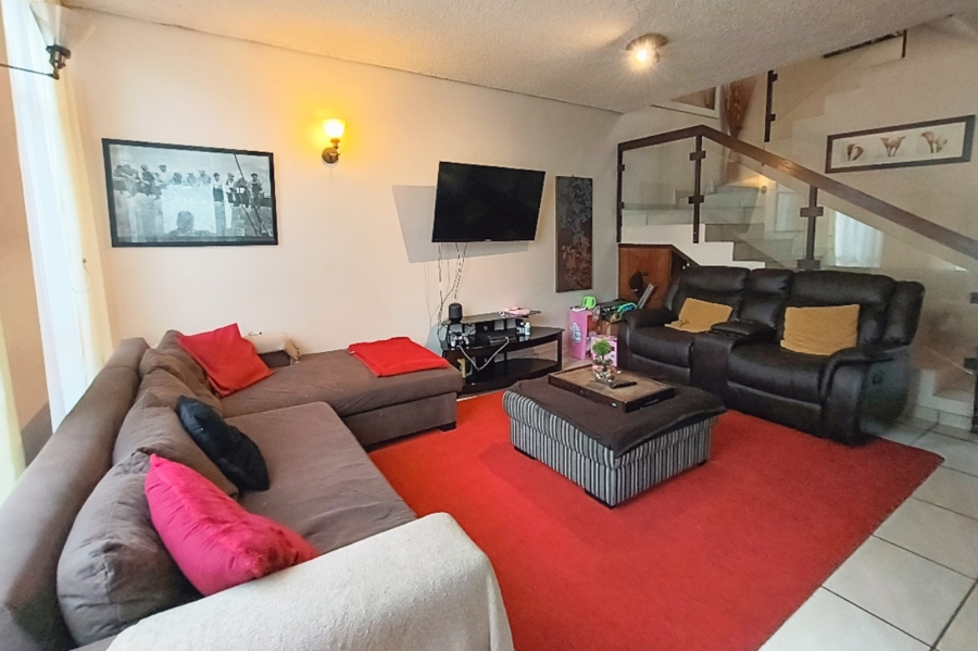To Let 2 Bedroom Property for Rent in Sonstraal Western Cape